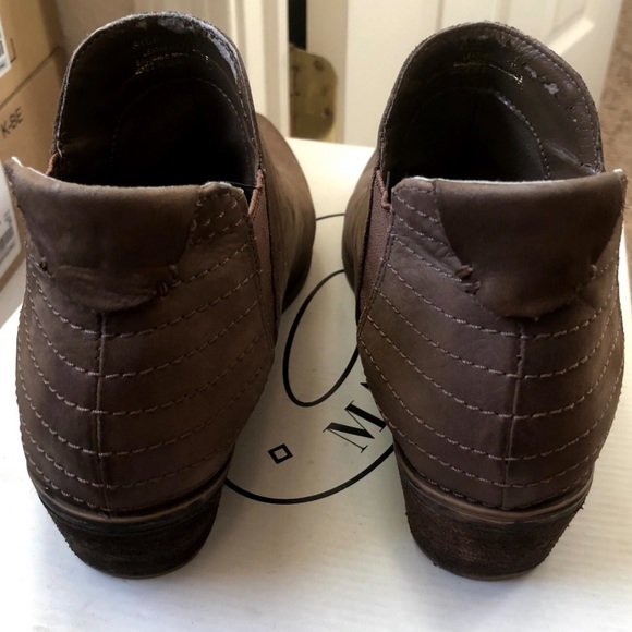 Steve Madden Ayce Chelsea Boot - Picture 3 of 8